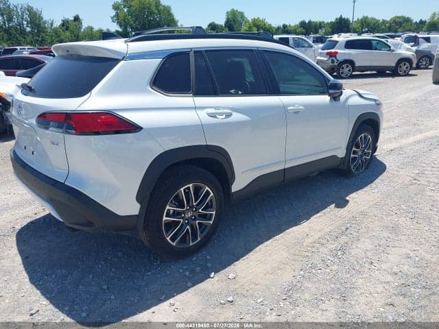 2026 TOYOTA COROLLA CROSS XLE 4