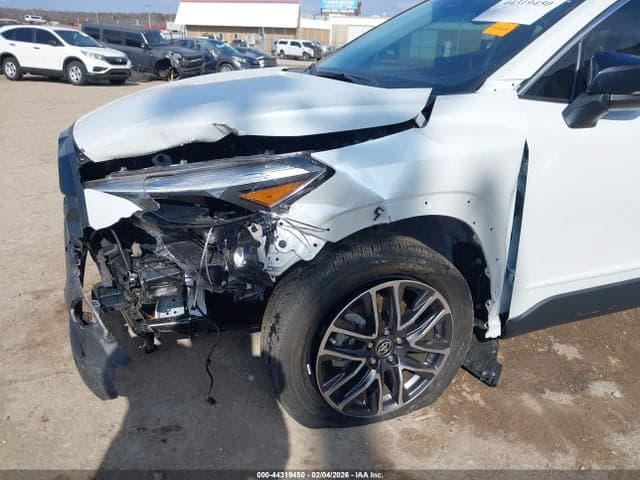 2026 TOYOTA COROLLA CROSS XLE 6