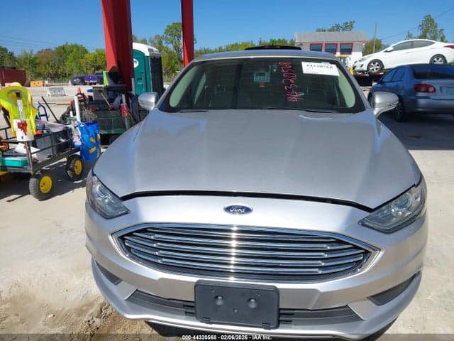 2018 FORD FUSION SE 12