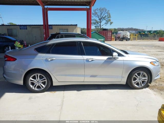 2018 FORD FUSION SE 13