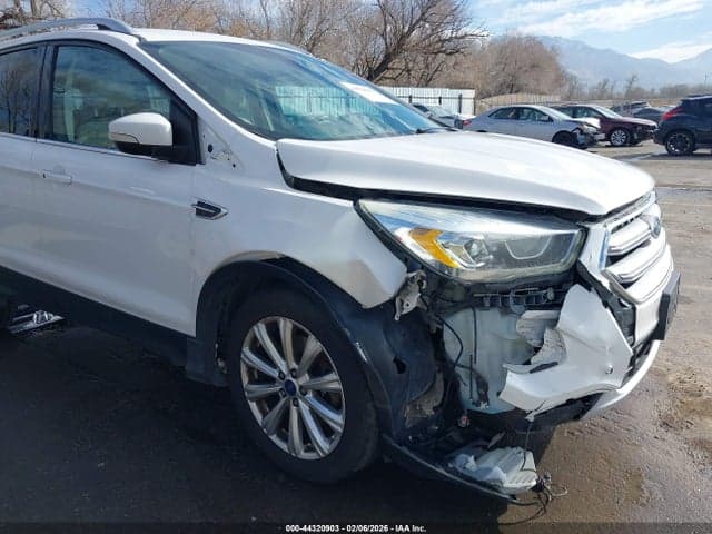 2017 FORD ESCAPE TITANIUM 6