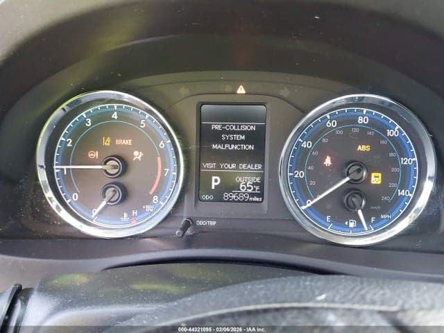 2017 TOYOTA COROLLA LE 7