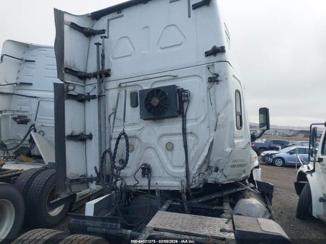 2017 FREIGHTLINER CASCADIA 125 12