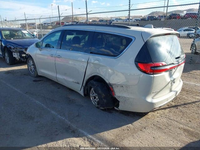 2021 CHRYSLER PACIFICA TOURING 3