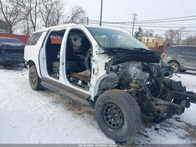 2021 GMC YUKON XL 4WD SLT 1