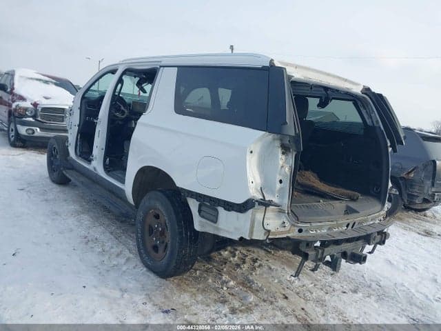 2021 GMC YUKON XL 4WD SLT 3