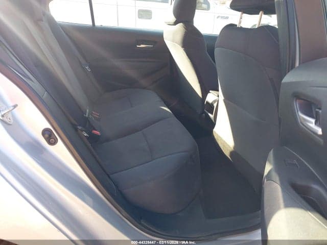 2021 TOYOTA COROLLA LE 8