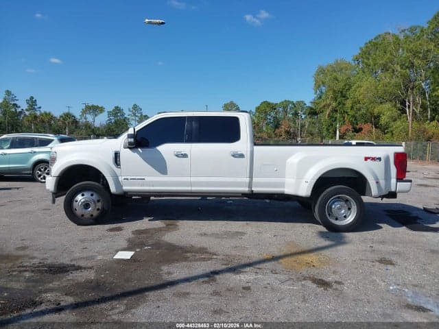 2022 FORD F-450 LIMITED 17