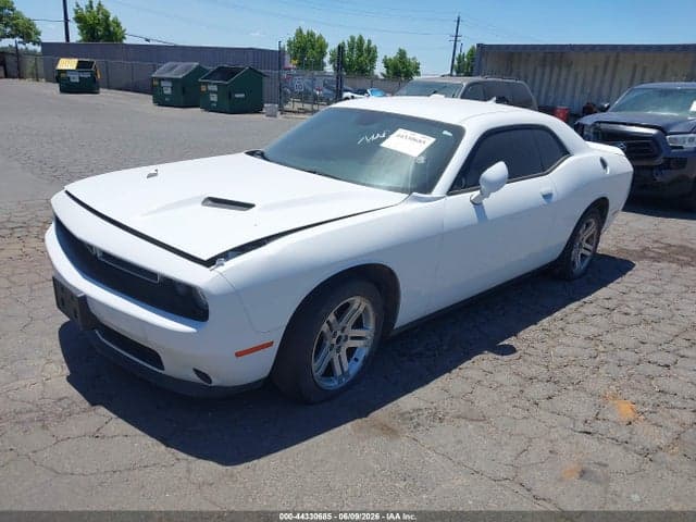 2019 DODGE CHALLENGER SXT 2