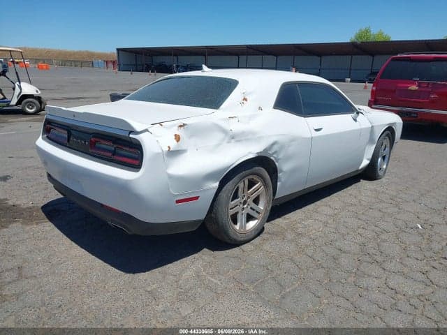 2019 DODGE CHALLENGER SXT 4
