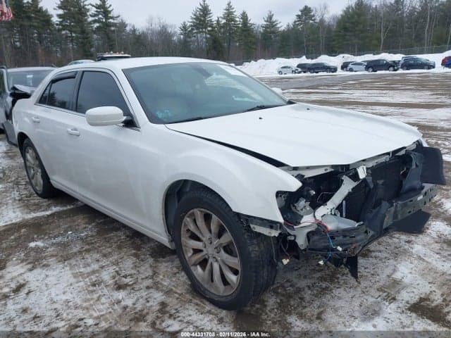 2017 CHRYSLER 300 LIMITED AWD