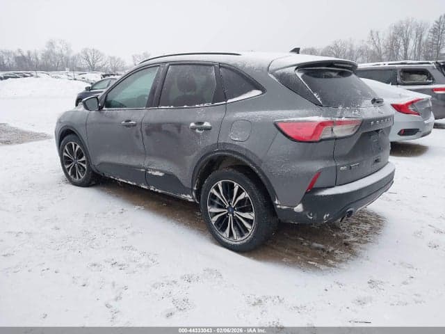 2021 FORD ESCAPE SE 3