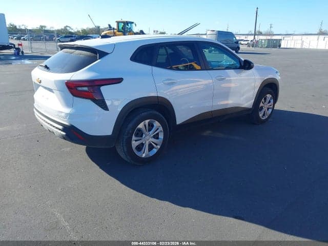 2025 CHEVROLET TRAX FWD LS 4