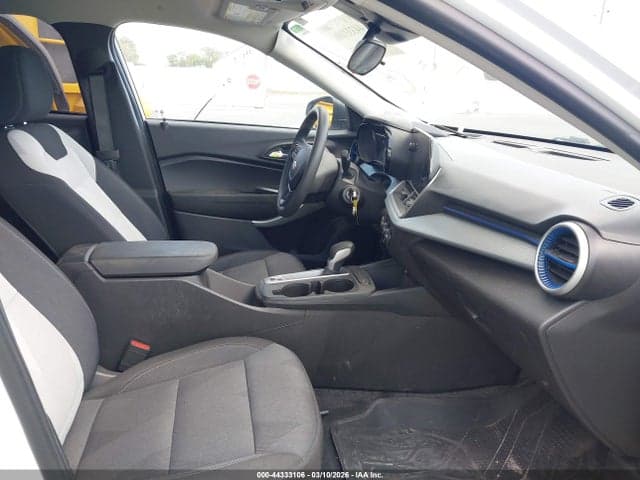 2025 CHEVROLET TRAX FWD LS 5