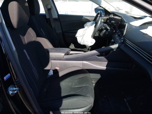 2023 HYUNDAI ELANTRA SEL 5