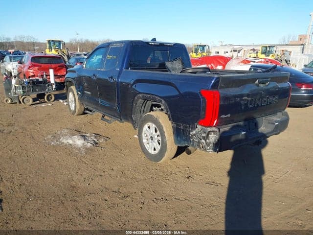 2022 TOYOTA TUNDRA SR5 3