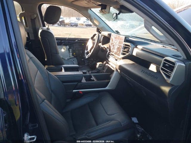 2022 TOYOTA TUNDRA SR5 5