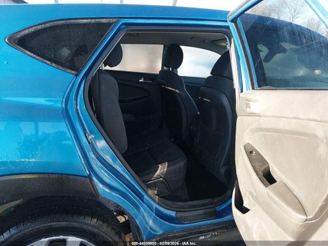 2019 HYUNDAI TUCSON SE 8