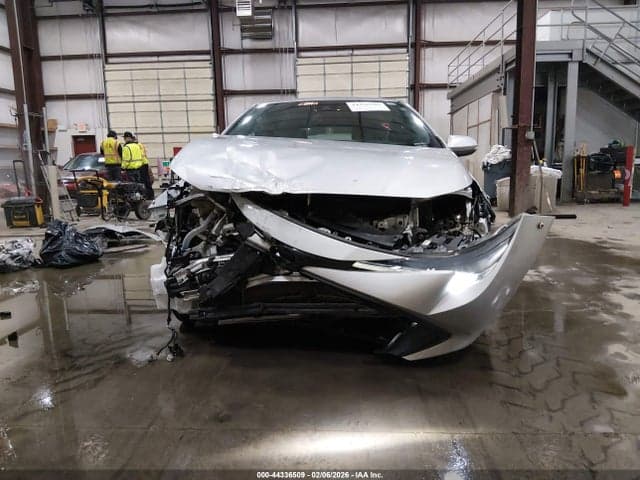 2019 TOYOTA COROLLA SE 12
