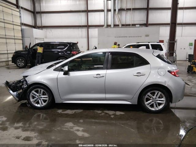 2019 TOYOTA COROLLA SE 14