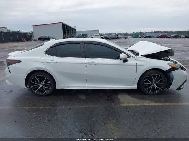 2022 TOYOTA CAMRY SE 13