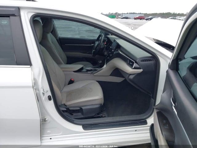 2022 TOYOTA CAMRY SE 5