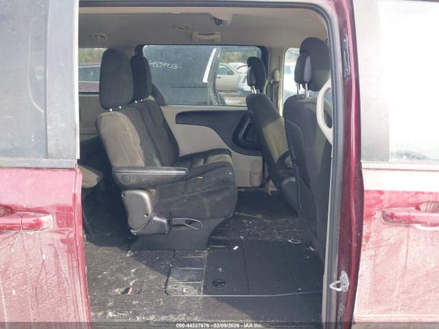 2017 DODGE GRAND CARAVAN SE 8