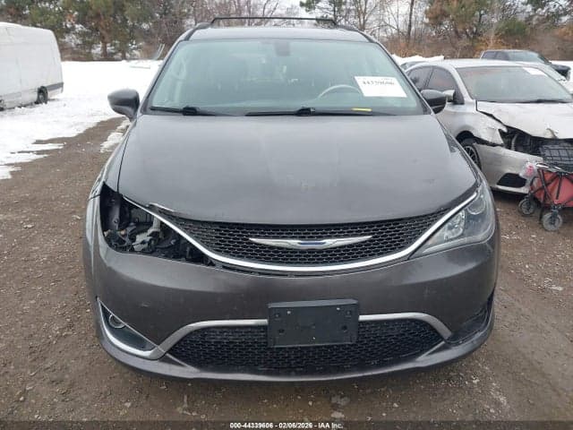 2017 CHRYSLER PACIFICA TOURING-L 12