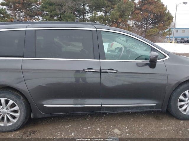 2017 CHRYSLER PACIFICA TOURING-L 13