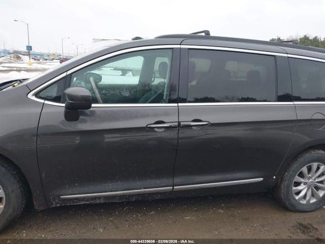 2017 CHRYSLER PACIFICA TOURING-L 14