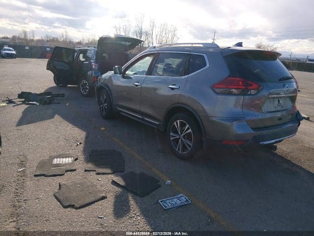 2017 NISSAN ROGUE SL 3