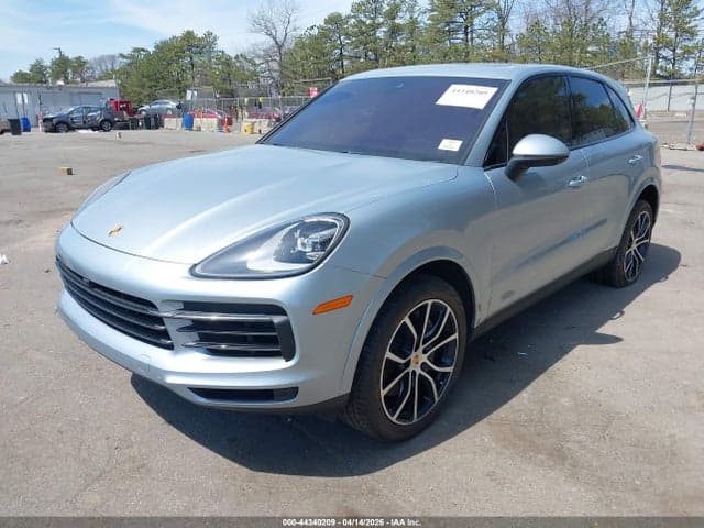 2023 PORSCHE CAYENNE PLATINUM 2