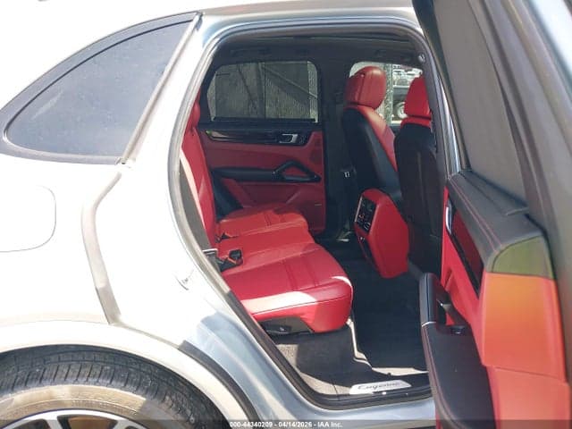 2023 PORSCHE CAYENNE PLATINUM 8