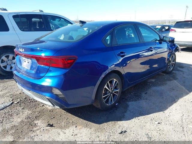 2024 KIA FORTE LXS 4