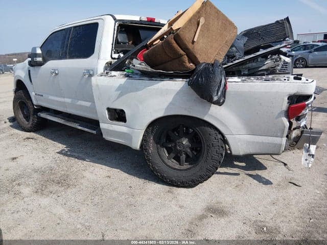 2017 FORD F-350 LARIAT 3