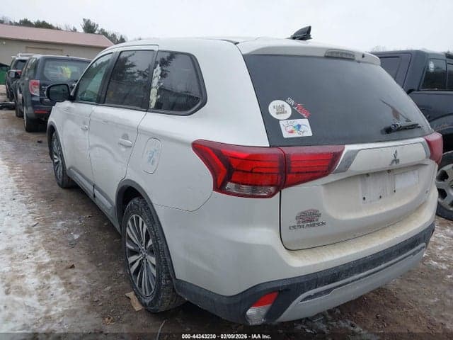 2020 MITSUBISHI OUTLANDER SE 2.4 3