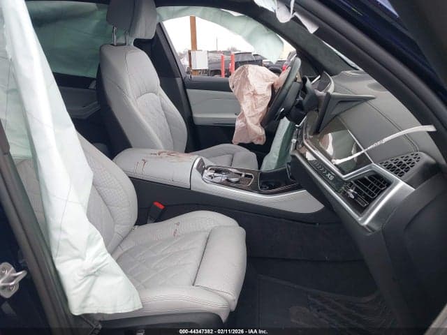 2026 BMW X5 PHEV XDRIVE50E 5