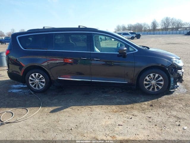 2017 CHRYSLER PACIFICA TOURING-L 14