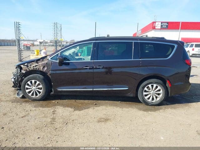 2017 CHRYSLER PACIFICA TOURING-L 15