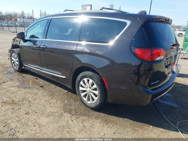 2017 CHRYSLER PACIFICA TOURING-L 3