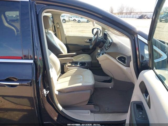 2017 CHRYSLER PACIFICA TOURING-L 5