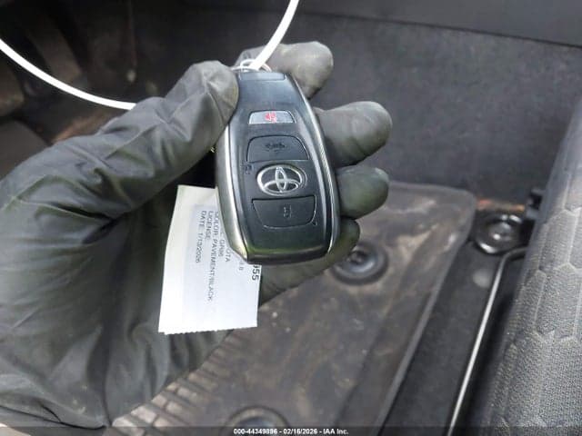 2025 TOYOTA GR86 11
