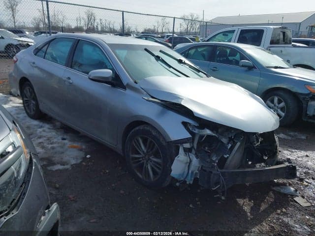 2017 TOYOTA CAMRY SE - 1