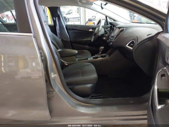 2017 CHEVROLET CRUZE LT AUTO 5