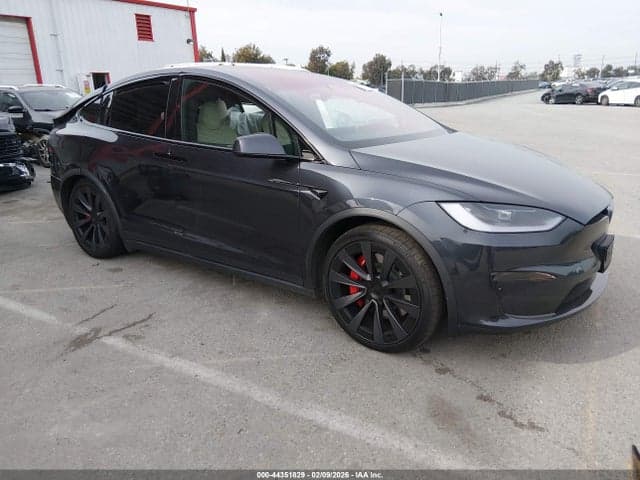 2025 TESLA MODEL X PLAID 1