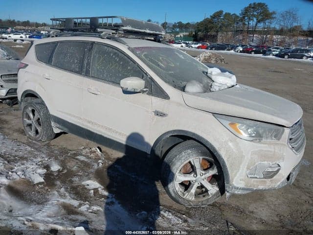 2017 FORD ESCAPE SE 1