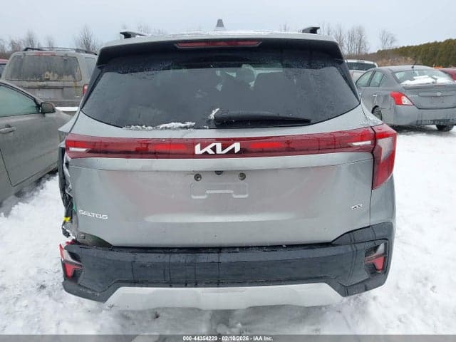 2024 KIA SELTOS EX 17