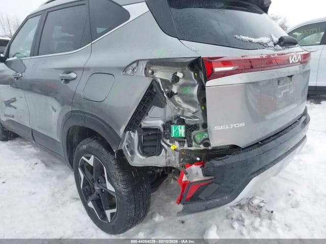 2024 KIA SELTOS EX 6