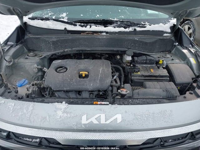 2024 KIA SELTOS EX 10
