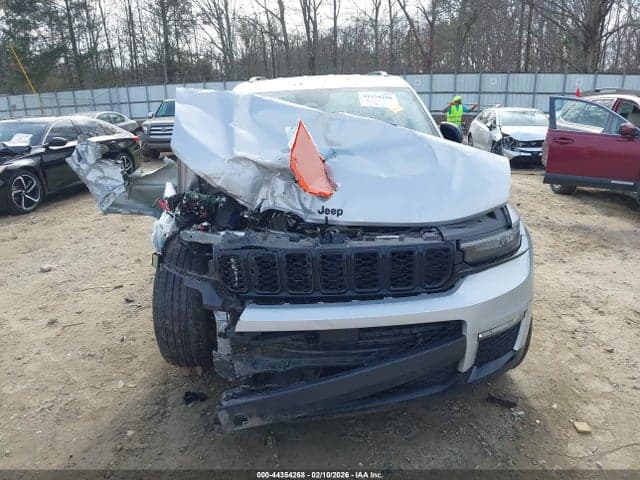 2022 JEEP GRAND CHEROKEE L LIMITED 4X2 13